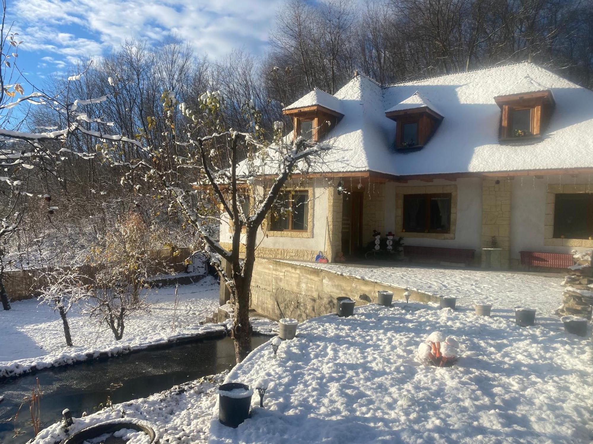 Willa Casa Cu Sindrila Vălenii de Munte Zewnętrze zdjęcie