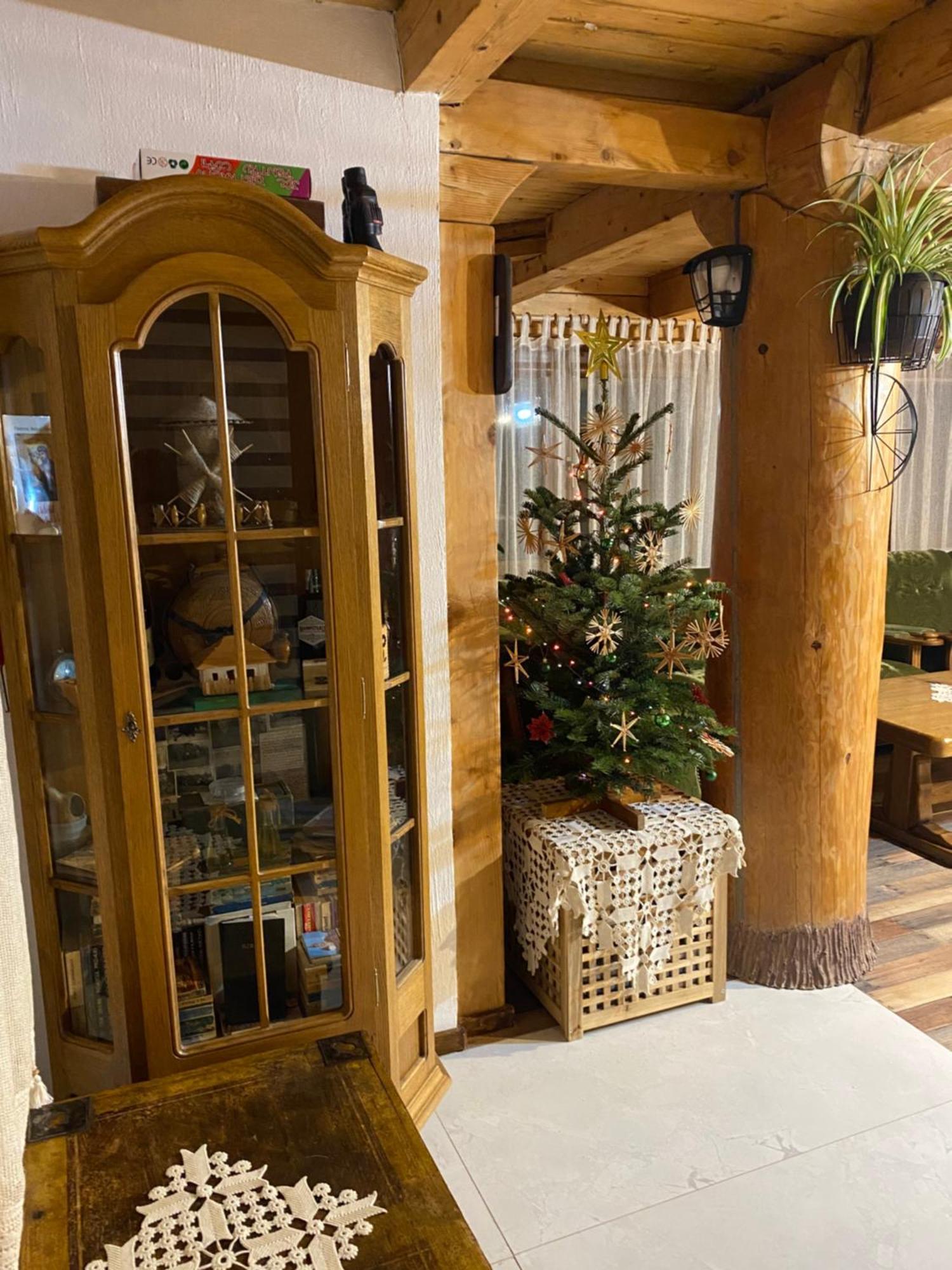 Willa Casa Cu Sindrila Vălenii de Munte Zewnętrze zdjęcie