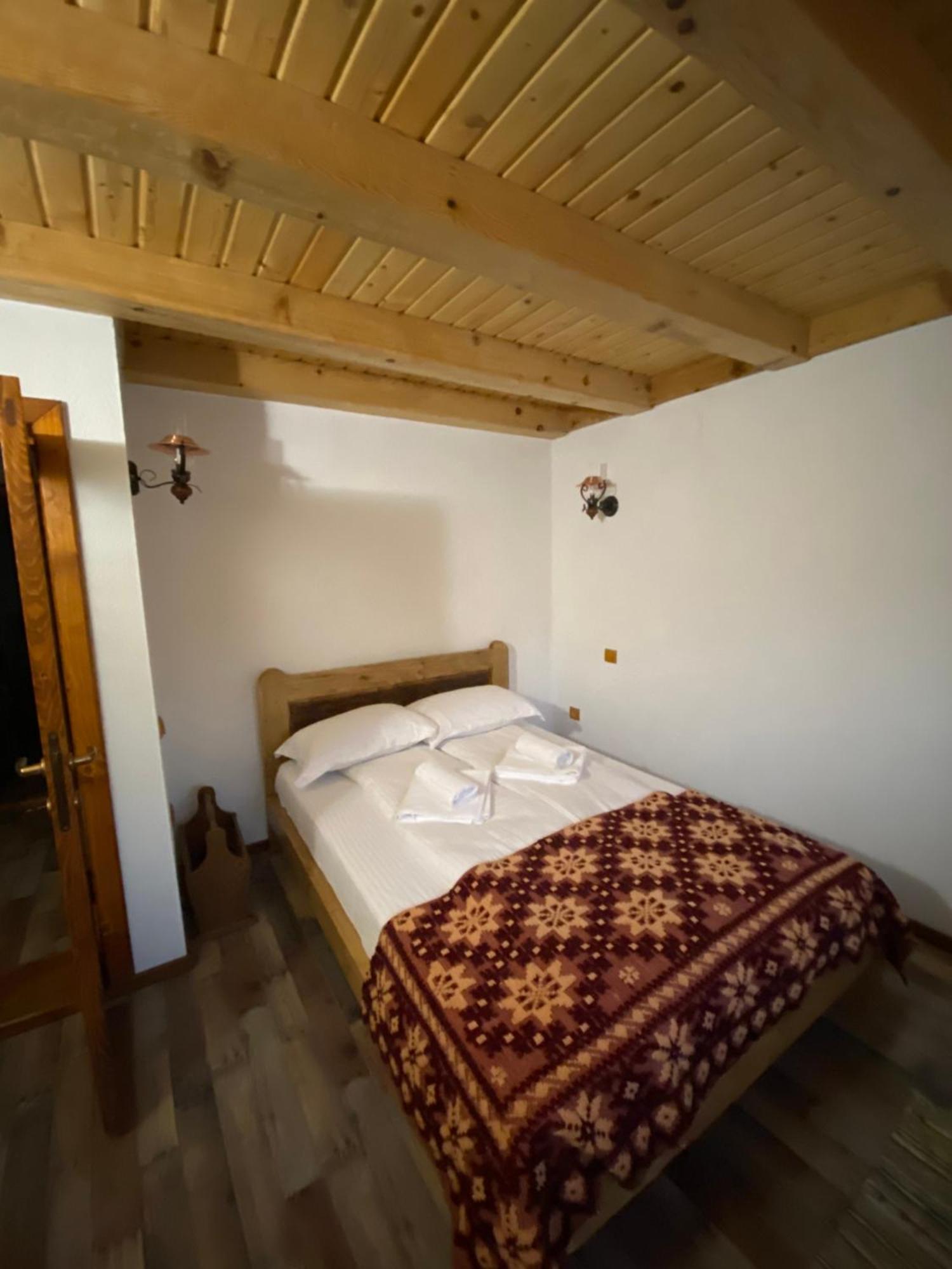 Willa Casa Cu Sindrila Vălenii de Munte Zewnętrze zdjęcie